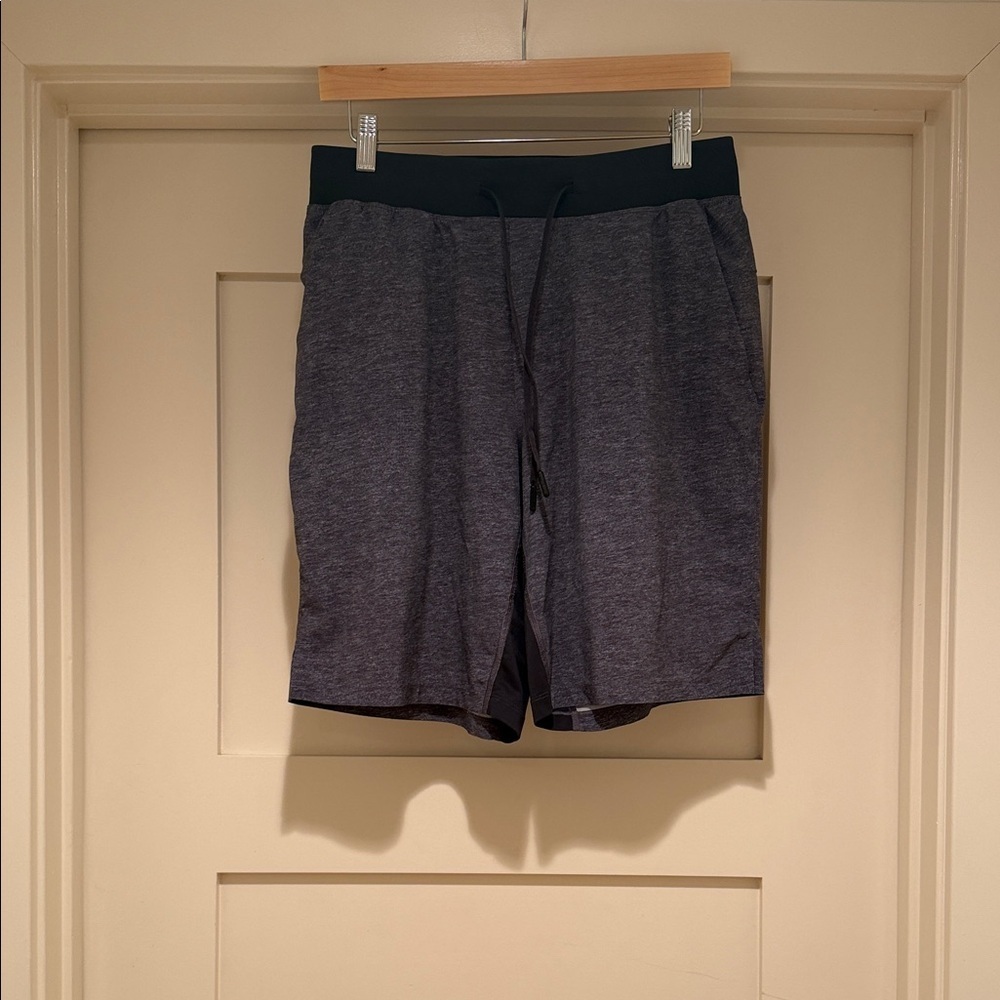 Lululemon Men’s Gray Athletic Shorts Medium 9” Inseam Unlined Gym Training - Picture 3 of 7